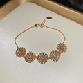 Detalle de la pulsera de flores chapada en oro con pétalos de circón y cierre ajustable - 6# Pulsera de Girasol de Circón Blanco (Chapado en Oro Real)