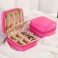 Boîte à bijoux portable en cuir PU rose avec finition laser métallique pour bagues et colliers - Style Miroir avec Miroir / Rose Rouge Surpiqué