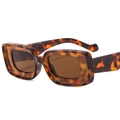 Retro rectangular sunglasses featuring thick tortoiseshell frames and brown UV lenses - Leopard Frame / Tea Lens