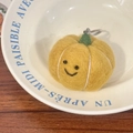Handmade yellow wool felt pumpkin keychain with smiling face and green stem on ring - Yellow Pumpkin