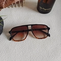 Polygonal aviator sunglasses with black leopard frame and brown gradient lenses - Tortoiseshell 26