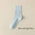 Hellblaue Damen Baumwollsocken im Wadenstil, atmungsaktiver Sommerstil mit weichem Bund. - Crew-Socken / Hellblau