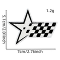 Gedetailleerde maatspecificaties voor een stervormige geborduurde patch met ruitjes - Race Patch #3 (Geblokte Ster)