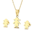 Set di gioielli in acciaio al titanio dorato con collana e orecchini a forma di bambina - Stile Bambina Oro (KS128476-K)