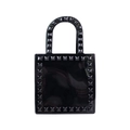 Borsa tote in PVC nero lucido con borchie a piramide e design moderno chic - Nero