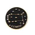 Pin esmaltado de Géminis con fondo negro y diseño de constelación dorada elegante - Géminis (XZ6174)