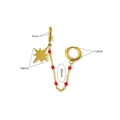 Gouden achtpuntige ster oorbellen met rode kralen en een lange ketting detail - Goud Rood