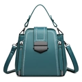 Borsa a mano verde scuro con cuciture bianche e fibbia in metallo nero - Blu