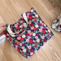 Close-up of vintage floral cotton handbag featuring high-quality simple wish woven label - Oil Painting Pink Flower