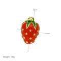 Dettaglio ciondolo a fragola smaltata rossa con dimensioni 20mm e peso di 7,8g - Stile B (Solo ciondolo)