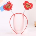 Roter Feder-Haarreif mit funkelnden Goldglitzer-Herzen und LOVE-Schriftzug für Partys - Stil 12 (LOVE Goldpulver Feder)