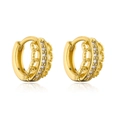 Dettaglio di orecchini a cerchio placcati oro 18K con zirconi e bordo perlato - Bordo Perlato Zirconi Oro