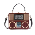 Umhängetasche in Retro-Radioform für Damen in Weinrot mit goldfarbenen Metallbeschlägen - Burgunderrot