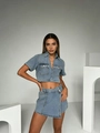 Γυναικείο σετ denim cargo 2 τεμαχίων με τζάκετ V-neck και ασύμμετρη μίνι φούστα - Μπλε