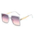 Lunettes de soleil rétro carrées blanches avec verres dégradés violets et strass brillants - Monture Blanche Verres Gris Rose
