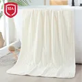 Antibacterial cloud grid coral fleece bath towel in cream white with vertical stripe texture - Upgraded Large Stripe / Bath Towel 70x140cm / Milky White