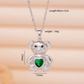 Collana con orsetto argento con ciondolo a cuore verde in zirconia e misure dettagliate - Orso d'argento con cuore verde (2722)