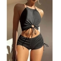 Detail des schwarzen Ripp-Halter-Tops mit Metallring und verstellbarem Kordelzug - S / Schwarz
