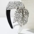 Serre-tête large de luxe avec grand nœud en strass étincelants et fini satin blanc - Blanc