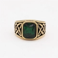 Anello vintage vichingo con nodo celtico e smeraldo rettangolare in finitura oro - US 7 / Oro Pietra Verde