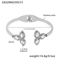 Silbernes Edelstahl-Armband mit dreiblättrigem Zirkonia-Blumendesign und Federverschluss - Dreiblattblüte Offener Federstil (Z422) / Silber
