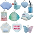 Set de colgantes de resina azul con ballena, concha y formas de corazón para joyería DIY - Mezcla de 10 Colgantes de Resina de la Serie Azul