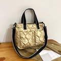Borsa tote trapuntata oro metallizzato con cuciture a rombi e manici neri - Oro