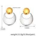 Gedetailleerde afmetingen van tweekleurige roestvrijstalen oorbellen met hamerslagmotief - Zilver-Goud Mix Maan (F407)