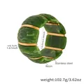 Elastic wide resin bangle with green marble pattern and gold plated stainless steel - 60mm / Green (E679)