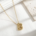 Collana dorata con ciondolo a forma di lettera B stile bolla e catena sottile - Lettera B