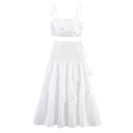 Ensemble blanc élégant deux pièces avec haut à fleurs et jupe longue taille haute - XS / Blanc