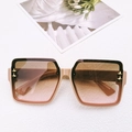 Square gradient brown sunglasses with gold star accents and oversized fashion frame - Orange Pink