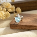 Delicate heart-shaped light blue zircon screw back stud earring in rose gold and silver - Light Blue Zircon (Single)