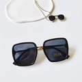 Kids square frame sunglasses in black finish with UV 400 protection and CE certification - Black