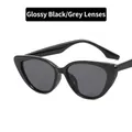 Occhiali da sole chic cat eye da donna con montatura nera lucida e lenti grigie - Nero Lucido/Lenti Grigie