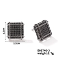 Dettaglio di orecchini a lobo quadrati da 1,2 cm con pietre di zircone nero pavé - Stile Quadrato Pavé (1.2cmx1.2cm)(E03740-3)