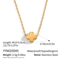 Details der wasserfesten Edelstahl-Halskette mit Kreuzanhänger in Gold-Finish - Kreuzform (YYN025045)