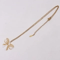 Collier en acier inoxydable MIYUKI avec pendentif papillon perlé fait main blanc et or - Nœud / Blanc