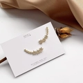 Pendientes trepadores dorados en forma de estrella con cristales brillantes para mujer - Estilo de Trepador de Oreja Largo con Estrella Dorado (MY30980)