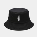 Schwarzer Anglerhut aus Baumwolle mit weißer Skeletthand-Stickerei im Streetwear-Stil - M (56-58cm) / Schwarz