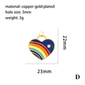 Detalle del colgante de corazón chapado en oro 18K con esmalte azul y rayas arcoíris - Colgante de Corazón de Arco Iris Azul (P03594)