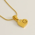 Collier cœur en acier doré avec gravure lettre G et petit cristal scintillant bijou - Lettre G
