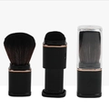 Tragbarer schwarzer ausziehbarer Make-up-Pinsel mit Roségold-Ring und Schutzkappe - Quadratischer Einlkopf Teleskop Pinsel + OPP Beutel / Hochglanzschwarz (Puderpinsel)