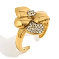 Anello a fiore placcato oro 18K con zirconi scintillanti e fascia aperta regolabile - Oro