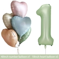 Detail von 40-Zoll olivgrünem Nummer 1 Ballon mit fünf 18-Zoll Herz-Folienballons - Retro Olivgrün Nummer 1 Set