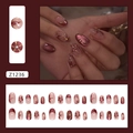 Unghie finte cat-eye con motivi floreali dorati e perle in marrone rosso vintage - Marrone Rosso Stampaggio Oro Floreale Stile Colla (Z1236)