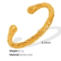 Minimalist open bangle in golden stainless steel with hammered texture and irregular design - Gold (SZ89)