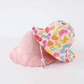 Dettaglio cappello sole reversibile per bambini con stampa graffiti e cotone rosa - 50cm (1-3 anni) / Fondo Rosa - Pittura