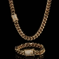 Dettaglio macro della catena cubana da 12mm placcata oro con chiusura con diamanti - Collana 24 Pollici (60.96cm) / Oro