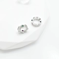 Charms geométricos de plata con gemas verdes y moradas en pedestal blanco minimalista - 8mm(Agujero 5mm) / Oro Blanco